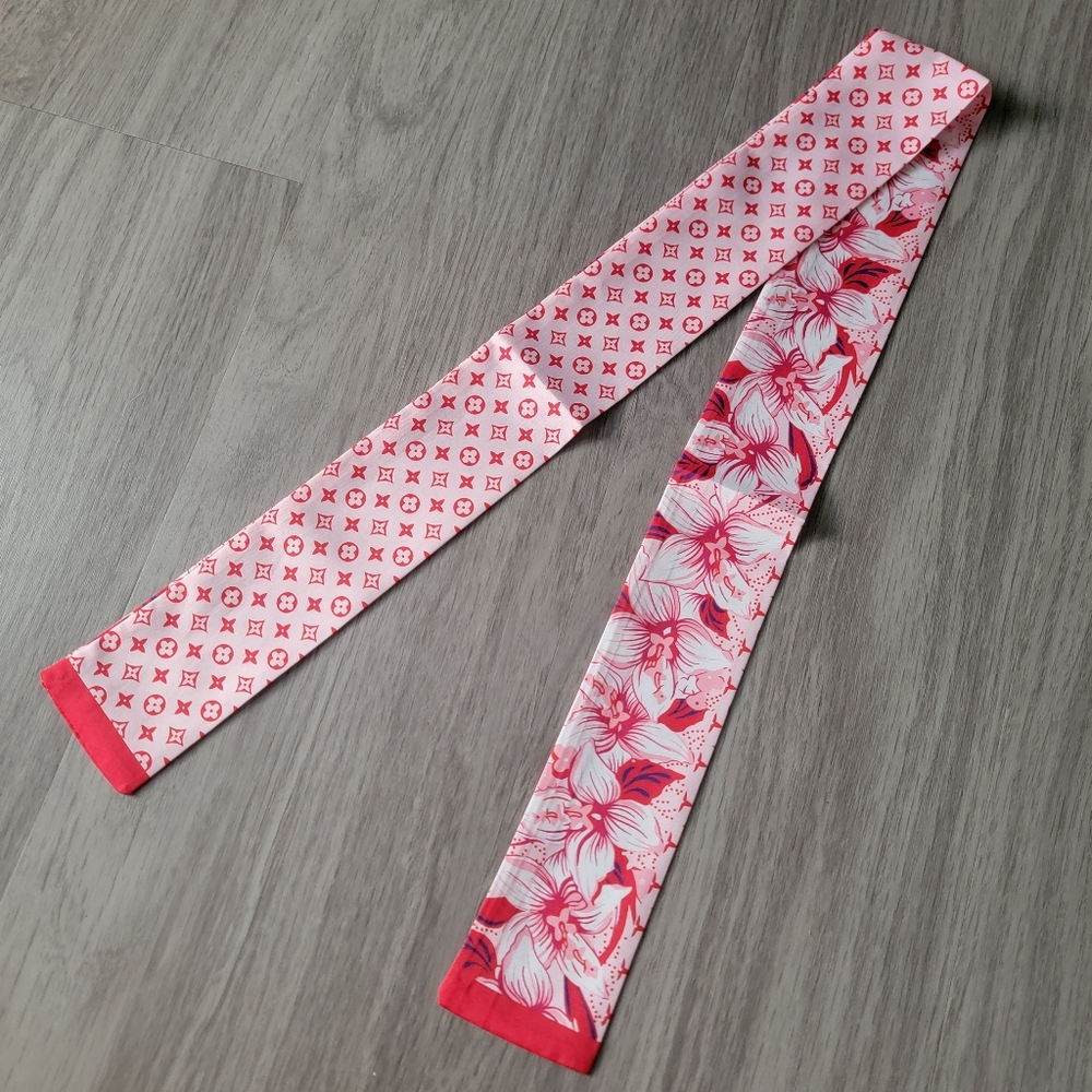 Sale🎉 1pc Bag Twilly, Hair Tie, Scarf,  Twilly Scarf Accessory
